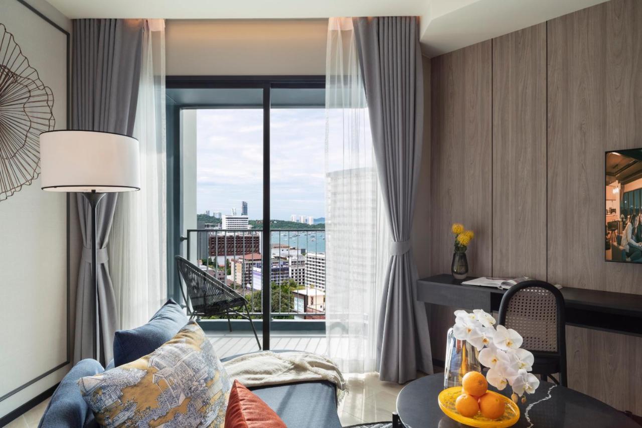 Somerset Pattaya Eksteriør billede Deluxe Ocean View